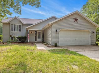 7205 Boysen Rd, Shelbyville, MI 49344