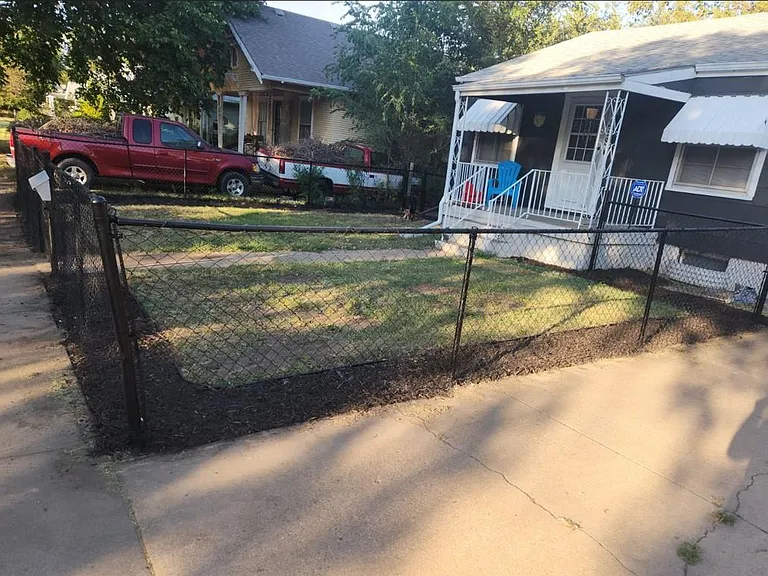 318 N Penn Ave — Photo 9