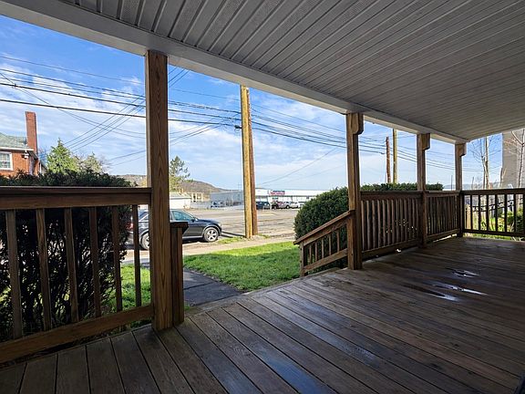 4th image of 274 Chenango St
