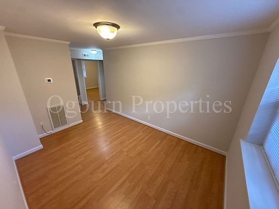 3rd image of 841-843-845 847 West St #6