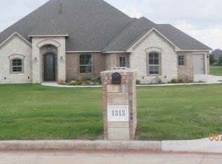 1313 Dehlia Ln, Cache, OK 73527