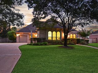 819 Lake Grayson Dr, Katy, TX 77494