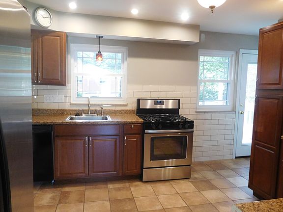 Kitchen-tile floors
