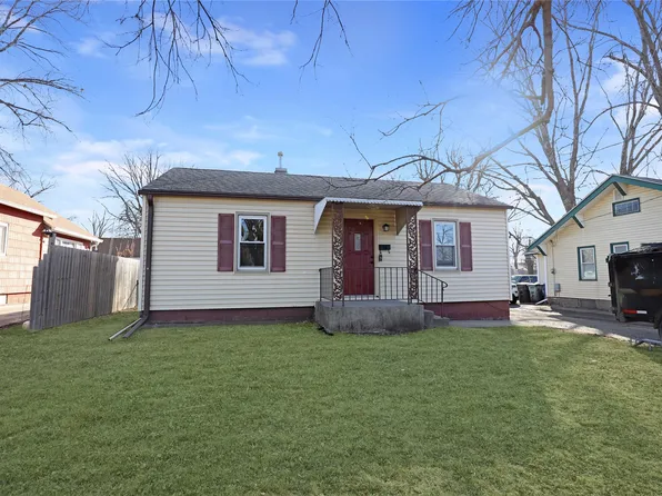 1719 E 22nd St, Des Moines, IA 50317