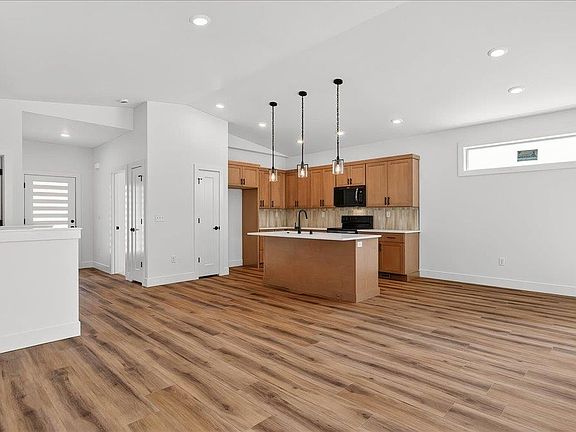 5th image of 16803 N Wellington Rd