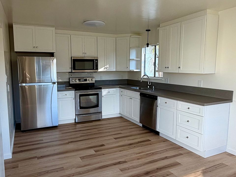 Newly Remodeled Kitchen