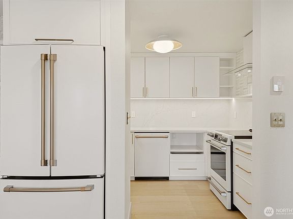 5th image of 13209 Newcastle Way #C301