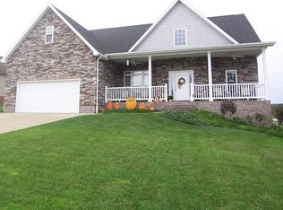 Brook Cir, Washington, WV 26181