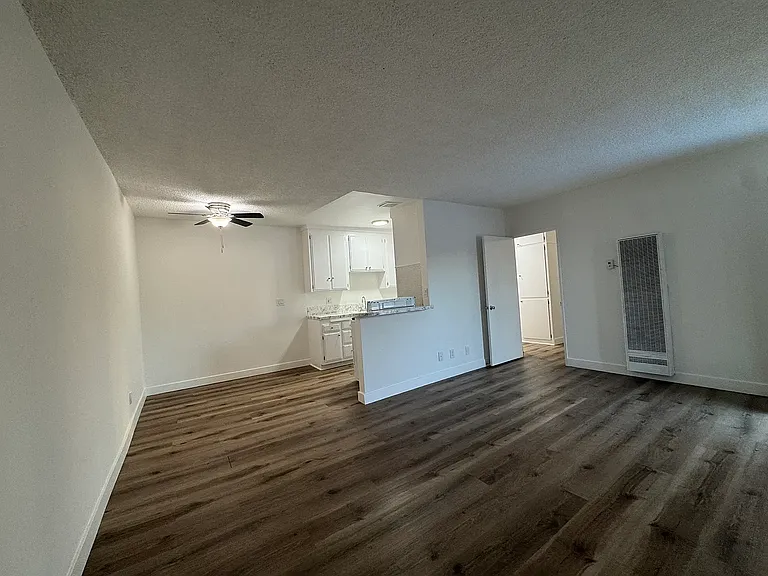 6415 Rosemead Blvd — Photo 10