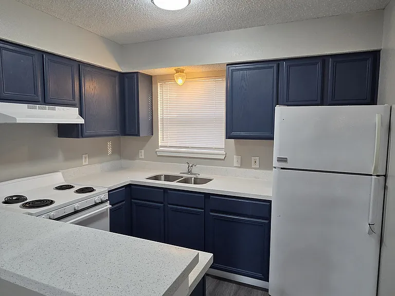 Northridge Apartments — Photo 45