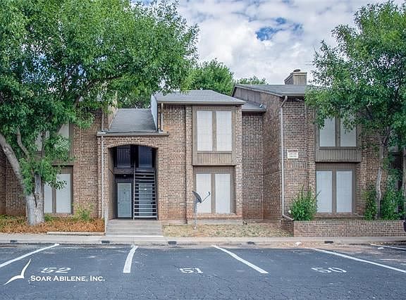 2nd image of 5402 S 7th St APT 101