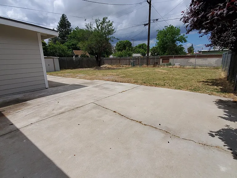 1415 Dewitt Ave — Photo 13