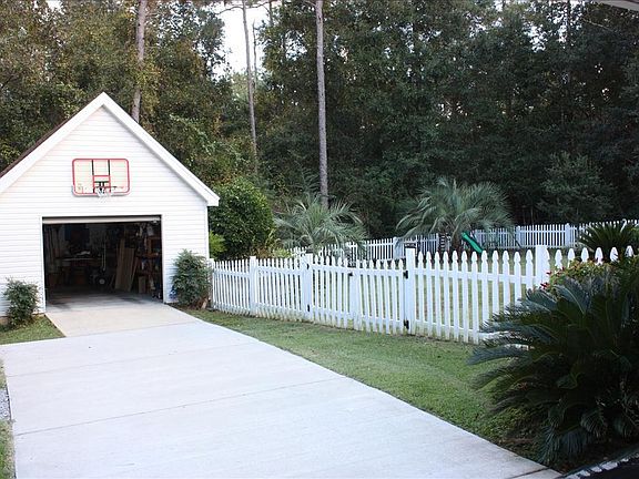 4th image of 2714 Ashbury Ln