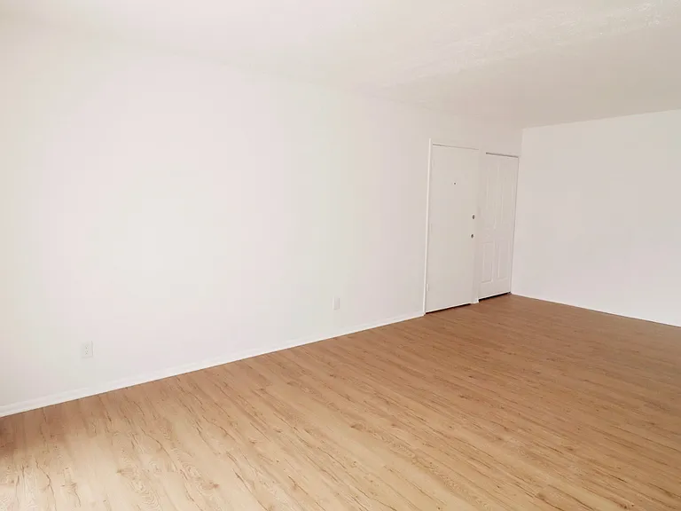Norwood Place — Photo 5