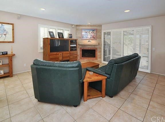 5th image of 1157 Gian Dr