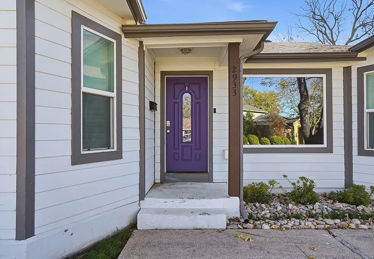 2933 S Hills Ave — Photo 4