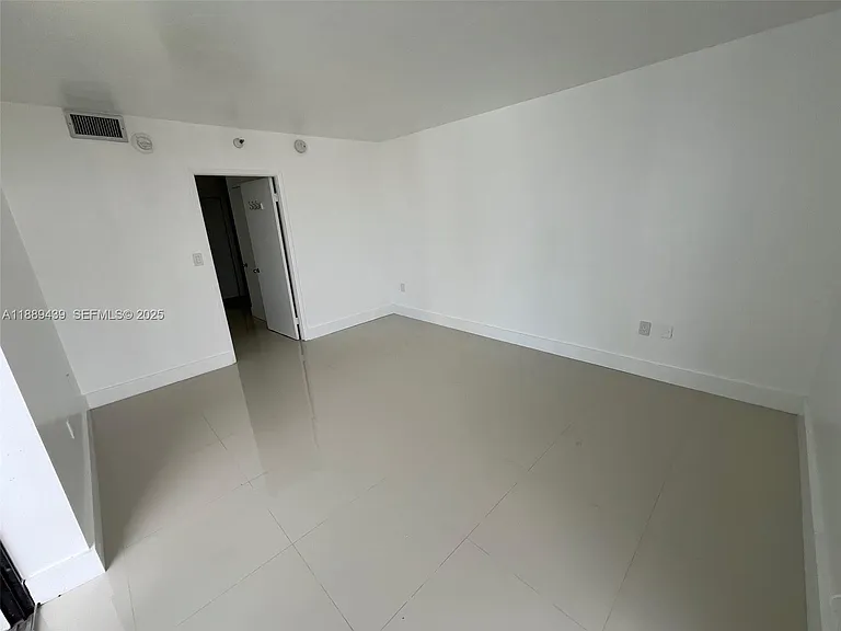 20505 E Country Club Dr — Photo 15