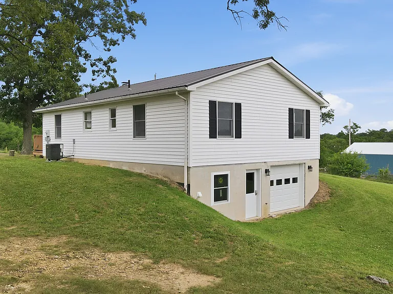 111 Labella Ct — Photo 3