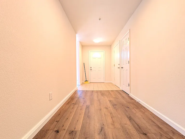 Hildale Cir — Photo 27