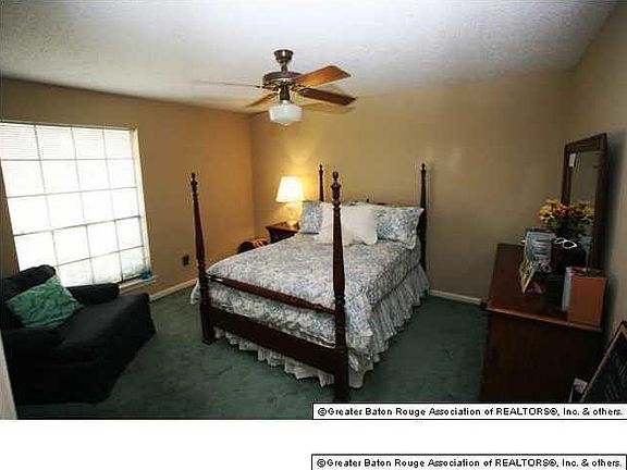 5th image of 16835 Chadsford Ave