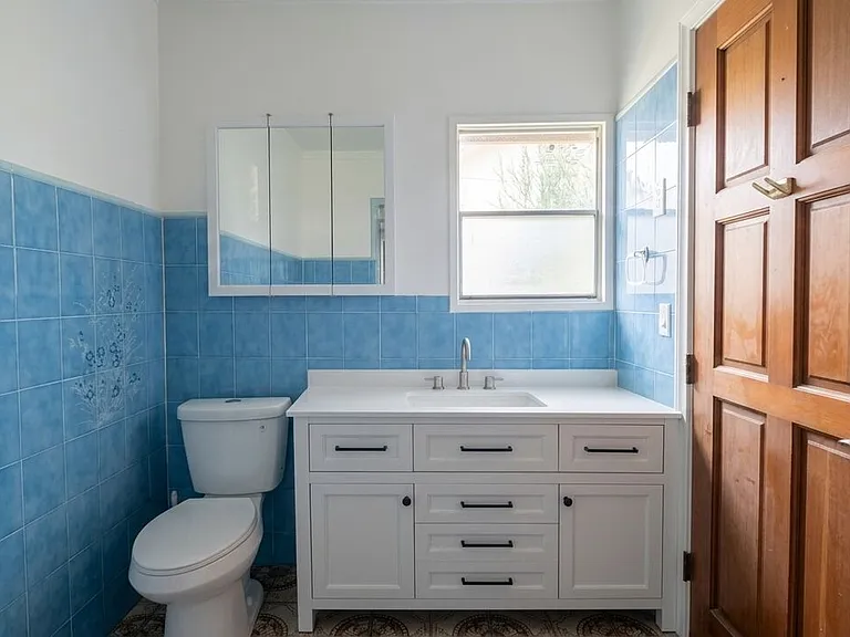 1536 N Mariposa Ave — Photo 5