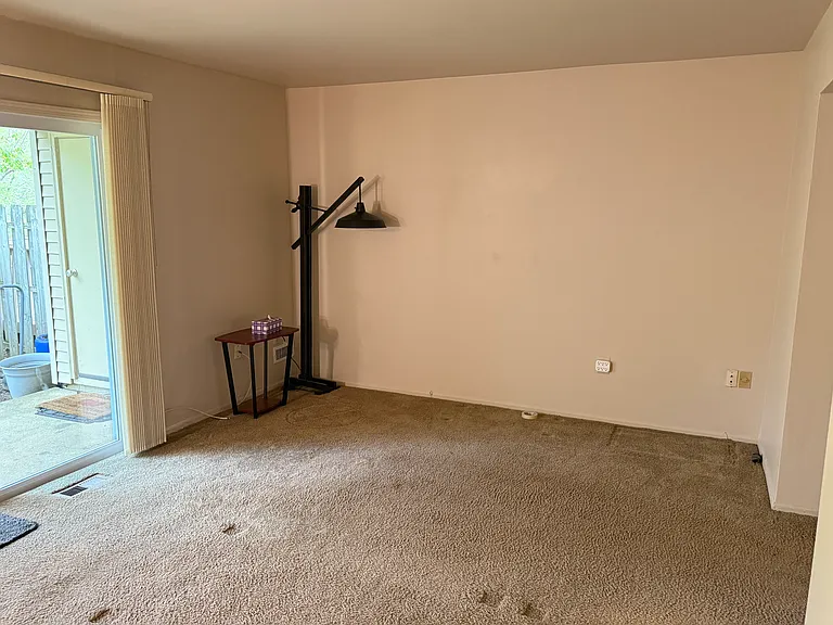 23 Cloister Ct #23 — Photo 16