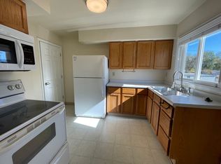 2003 W 33rd St #1, Sioux Falls, SD 57105