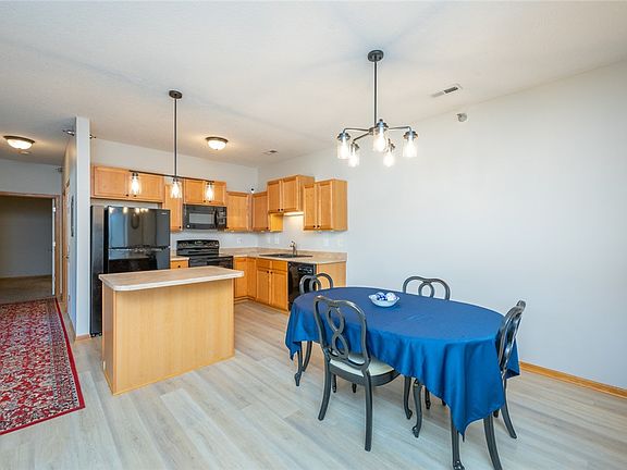 4th image of 10310 Essex Dr Unit 5