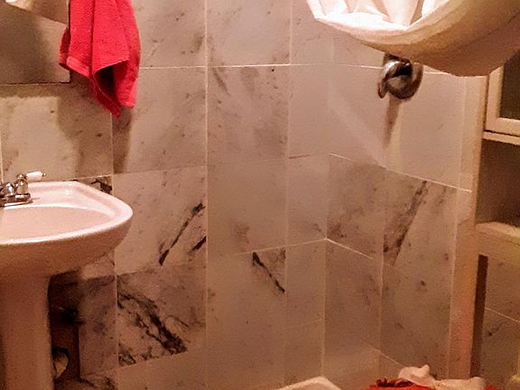 Carrera marble bath Chic!