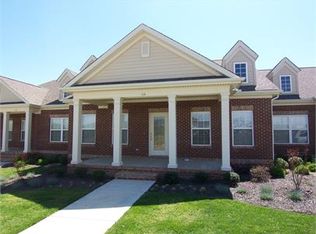 114 Hardinberry St, Oak Ridge, TN 37830