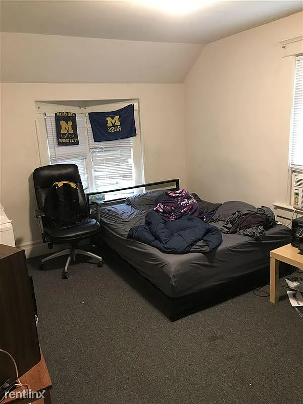 6 bed, $6,947 — Photo 4