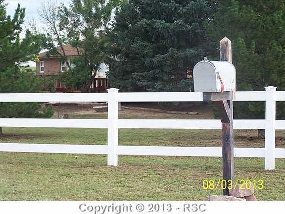 3rd image of 11010 Dodge Cir