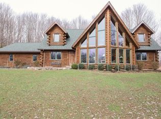 841 E Lake Rd, Transfer, PA 16154