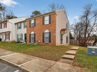 2710 Red Oak Ln, Lanham, MD 20706