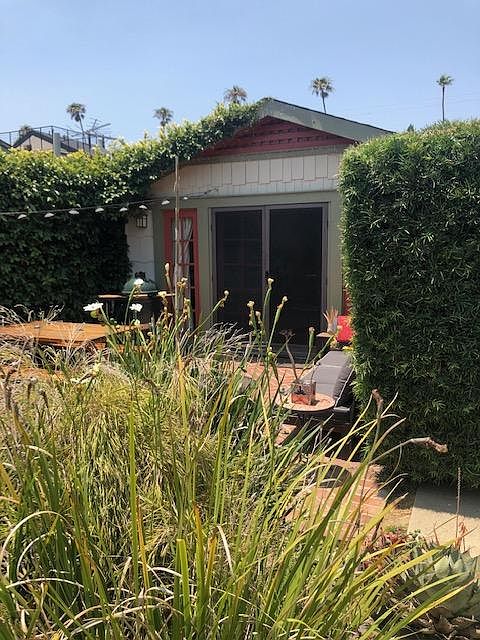 1st image of 621 Victoria Ave