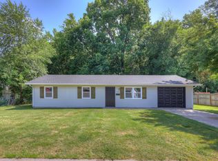 818 Riverside Dr, Neosho, MO 64850
