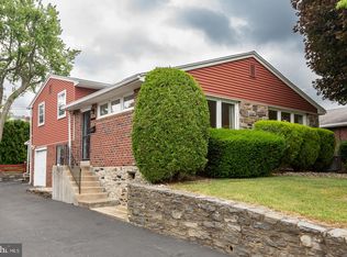 122 Greenbriar Ln, Havertown, PA 19083