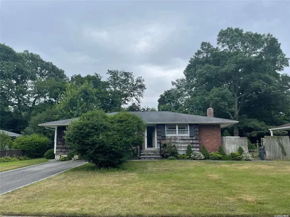 53 Fisher Road, Commack, NY 11725