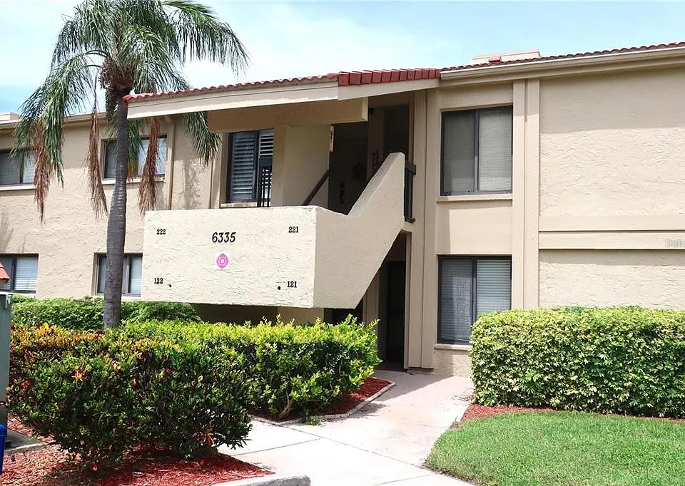 6335 Palma Del Mar Blvd S #221