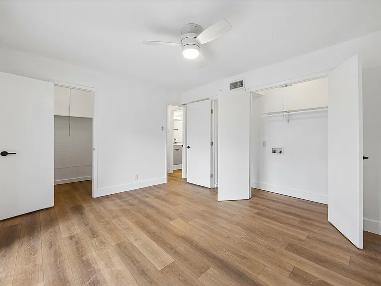 1202 Newning Ave #114 — Photo 10