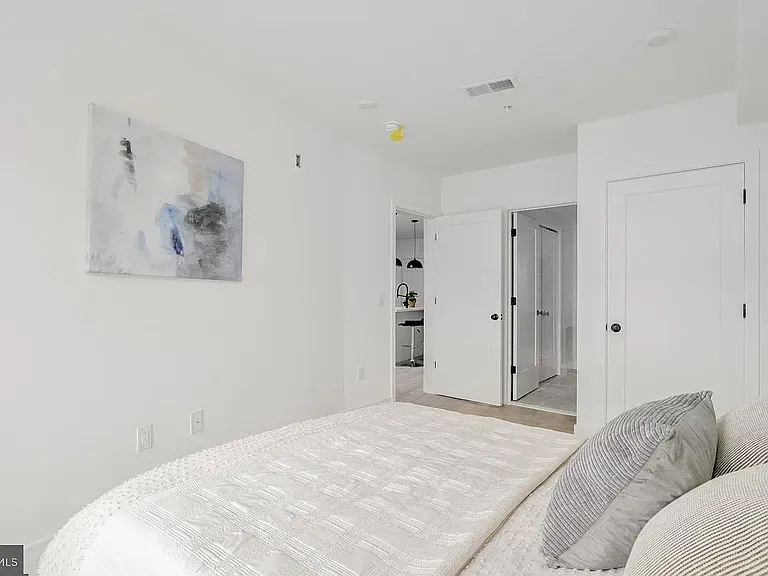 1540 Frankford Ave #4C — Photo 6