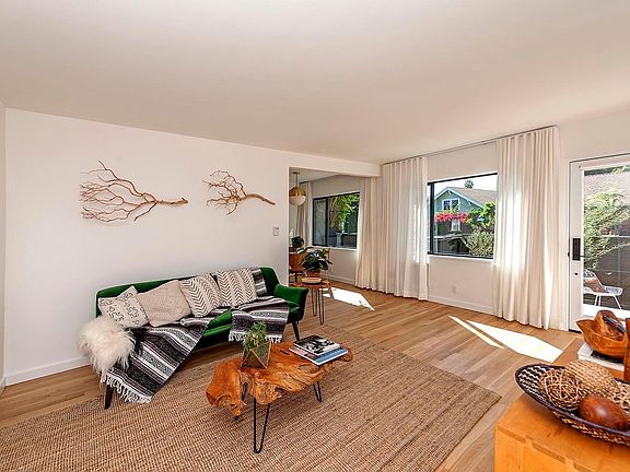 4th image of 1960 Vista Del Mar Ave Unit 2