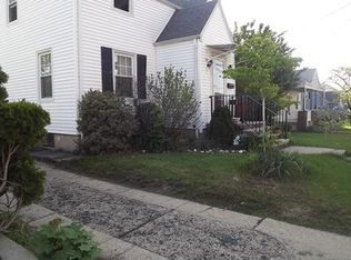 25 David St, South River, NJ 08882