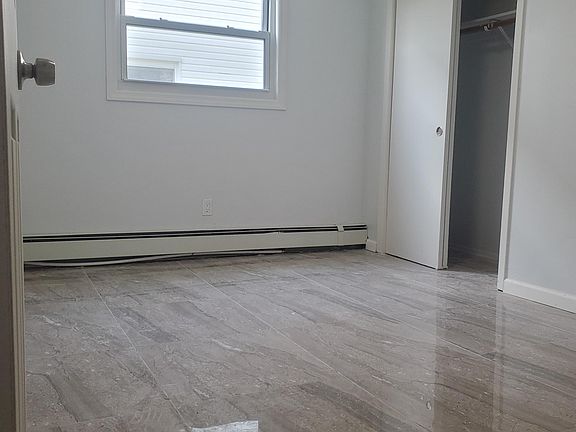 3rd image of 114 Kingston Ave