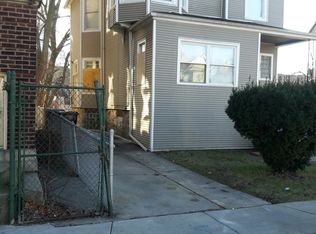 2615 E 76th St, Chicago, IL 60649