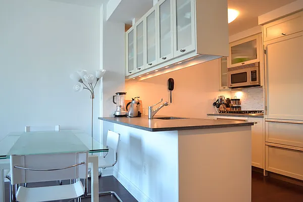 Rented by Manhattan Miami Real Estate | media 15