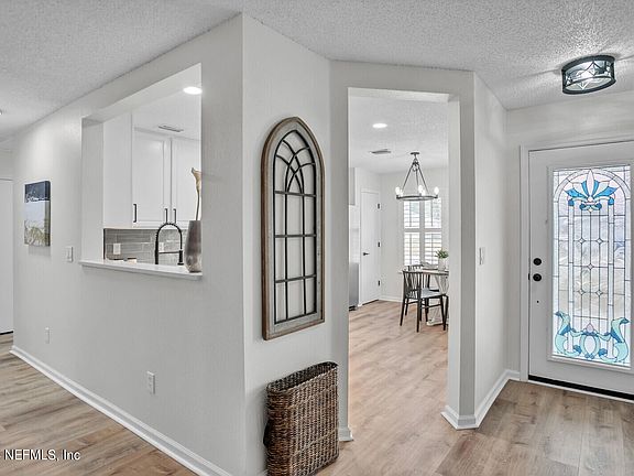 4th image of 6903 KETTLE CREEK Drive