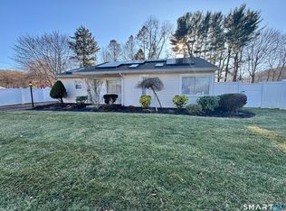 4 Hellstrom Road, East Haven, CT 06512