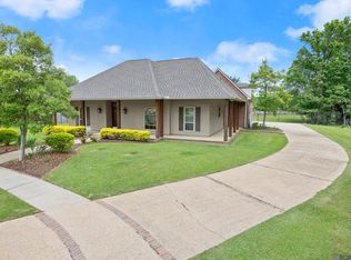 4279 Cypress Pointe Dr, Zachary, LA 70791