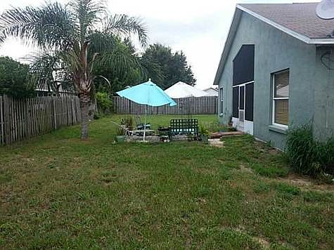 3rd image of 940 Arbor Hill Cir